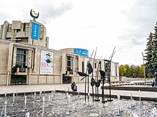 Новую зону отдыха создали при благоустройстве парка 40-летия ВЛКСМ на юго-западе Москвы