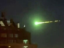 Ученые купили метеорит из Окуловки вместе с частью поврежденной кровли