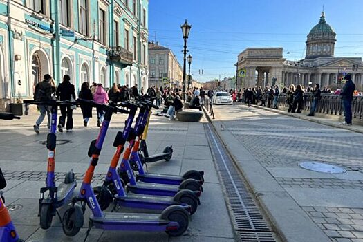 Доллар по 50 рублей, в Москве блокируют аккаунты самокатчиков. Главное за день