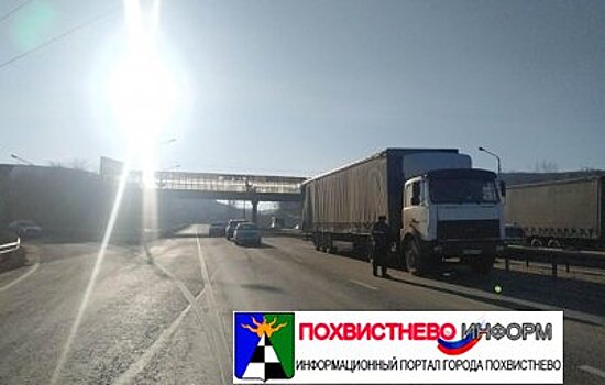 Дальнобойщик устроил массовую аварию на трассе М5 «Урал»