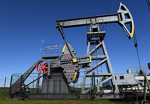 Нефть дешевеет