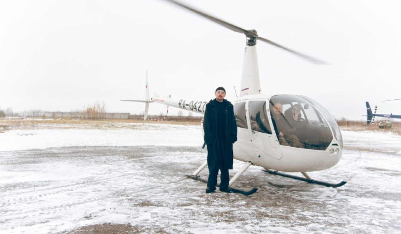 Starhit: Поклонница из Ниццы подарила Звонкому вертолёт за $7 млн
