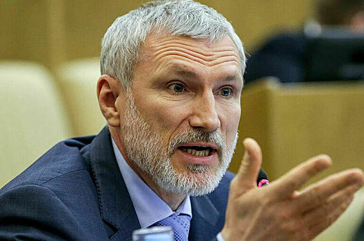 Депутат Журавлев предложил поставить Кубе и Венесуэле ракеты для ответа США