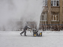 Очнулся без руки: житель Новосибирска стал дворником после ЧП с поездом