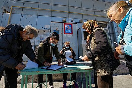 Иностранные наблюдатели высказались об организации референдума в Запорожье