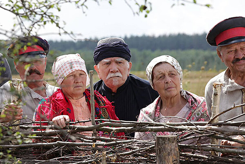 Актер Армен Джигарханян (по центру) в фильме «Последний янычар» (2015)