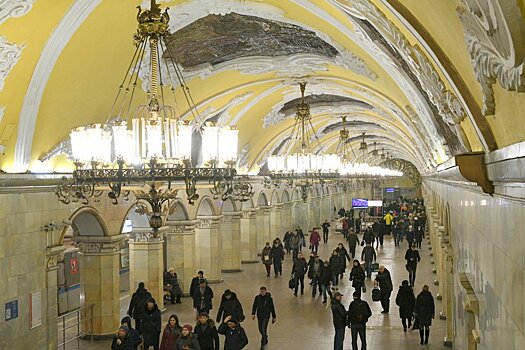 На станции метро «Комсомольская» будет закрыт один эскалатор на профилактику