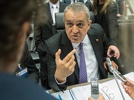 В пользу США: Мадуро делает перестановки в нефтянке