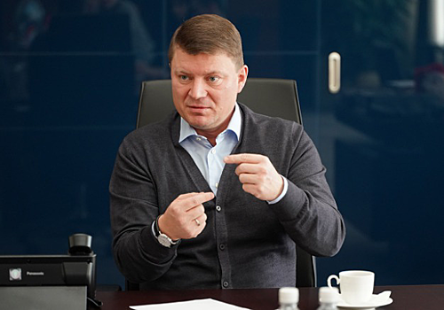 В горсовете Красноярска решили поднять зарплату мэру до 300 тысяч
