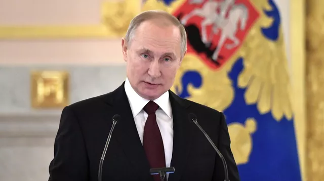 LIVE: Путин проводит встречу с военными корреспондентами в Москве