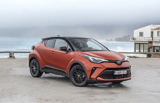 Toyota C-HR получила лимитированную версию Orange Edition