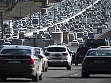 Автомобиль загорелся на МКАД