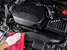 Эксперт назвала все «за» и «против» мытья двигателя летом