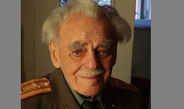 «Волгоградка» поздравила ветерана Сталинградской битвы