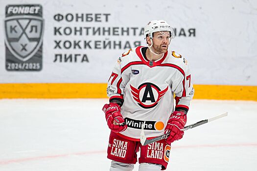 «Автомобилист» продлил контракт с лучшим бомбардиром команды