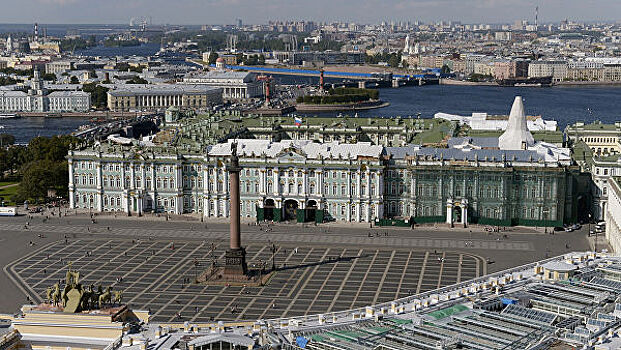 Россия выдала 28,5 тысячи электронных виз в Санкт-Петербург