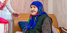 Жительницу Салехарда 8 марта поздравили с 90-летием