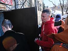 Российские писатели и журналисты встали на защиту Евгения Ройзмана
