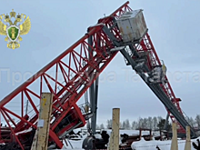 В Бугульме женщина выпала из кабины обрушившегося крана