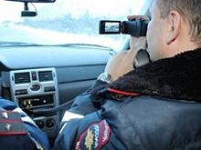 В Ульяновске водитель ВАЗа врезался в одну машину, а скрываясь – в другую