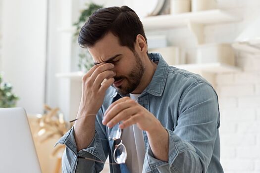 Эксперт назвала пять продуктов от сухости глаз