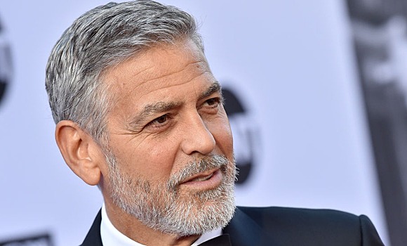 Джордж Клуни отказался стать крестным сына Гарри и Меган