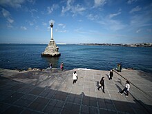В Севастополе работает морской транспорт, несмотря на пожар на нефтебазе