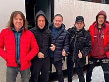 Группа "Ария" выйдет на сцену в образе пяти Дедов Морозов перед Новым годом