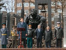 Евгений Куйвашев и Александр Попов дали старт всероссийскому автопробегу в честь Дня Победы