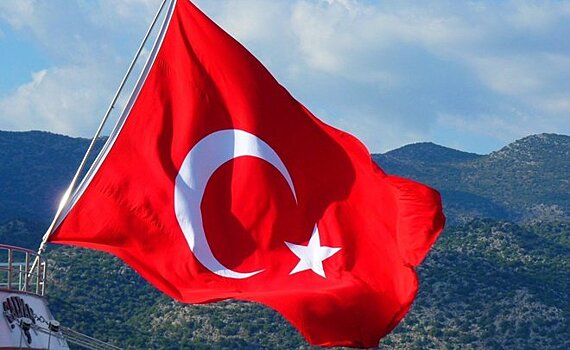 В Турции опровергли слухи о закрытии границ для иностранных туристов из-за COVID-19