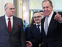 Рау предложил Лаврову возобновить диалог по европейской безопасности