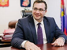 Мэр Иванова открутил крышку бутылки ударом ногой