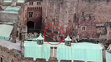 «Призрак всадника» старинного замка Беркли попал на видео с коптера