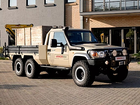 Южноафриканская компания Armormax превратила Toyota Land Cruiser 79 в неубиваемый шестиколёсный пикап TAC-6