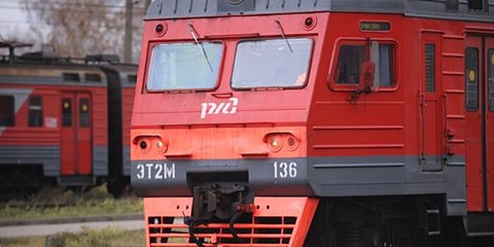 Экс-машиниста лишили права управлять электричкой после аварии с 62 пострадавшими