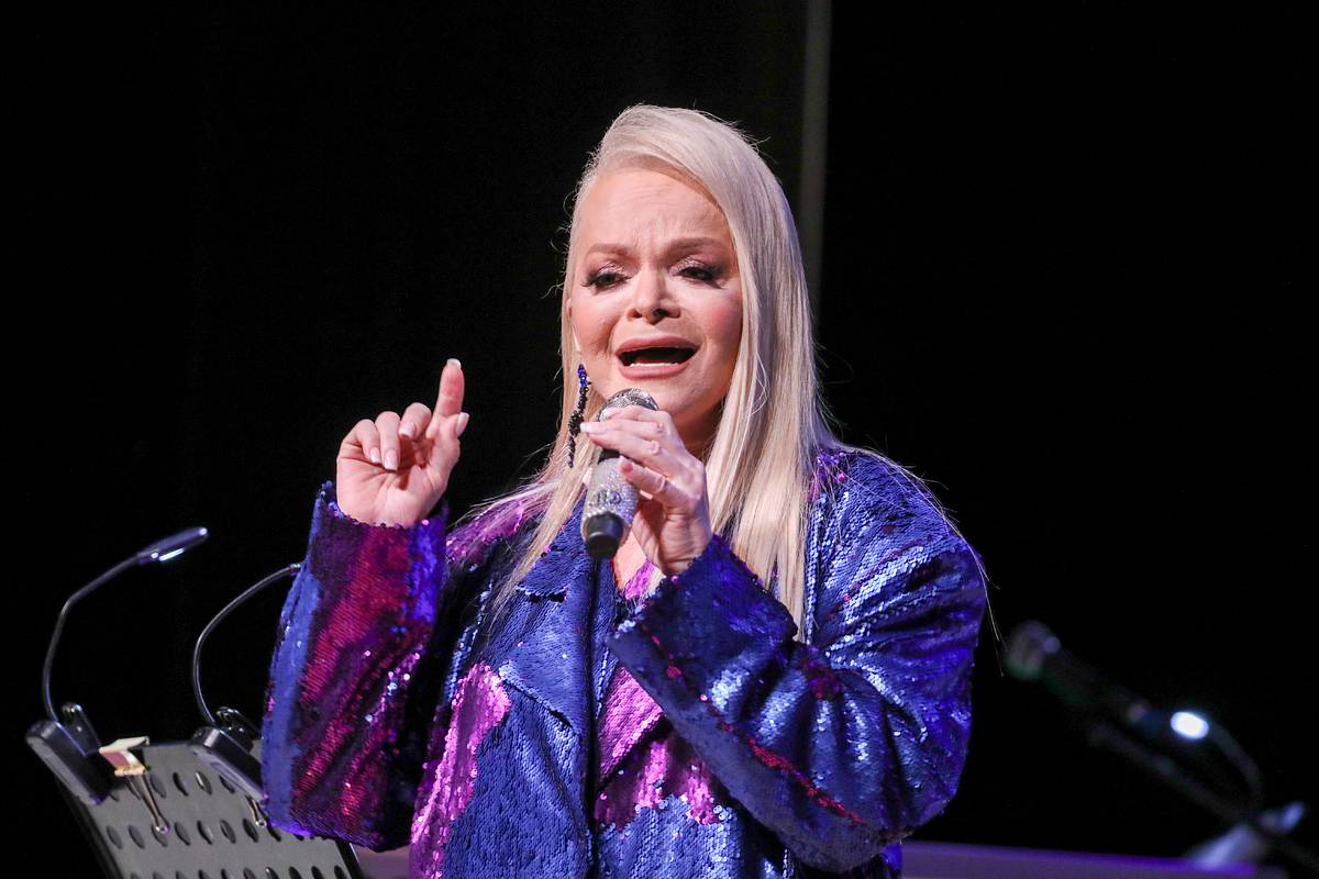 Стала известна заплаченная Долиной сумма агентству за подбор покупателя