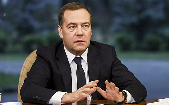 Медведев: Украина стала игрушкой НАТО