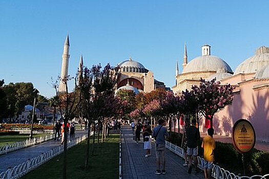 Стали известны подробности введения нового налога для туристов в Турции