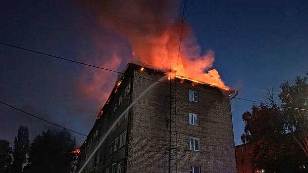 Кровля жилого дома загорелась в&nbsp;Липецкой области