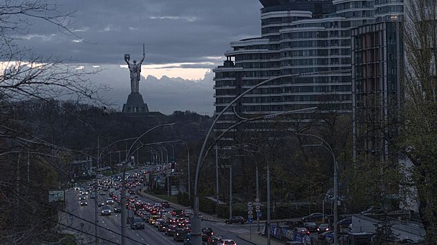 В Киеве ввели экстренные отключения электричества