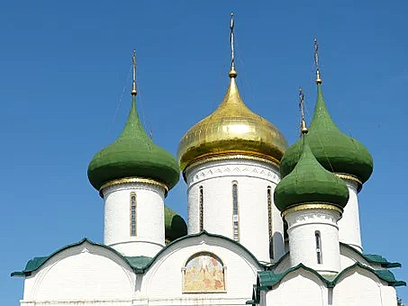 Прихожане храма Владимира на Перовской совершили паломническую поездку в Суздаль
