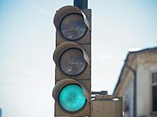 «Тут постоянно сбивают»: в центре Владивостока две девушки пострадали из-за невнимательного водителя