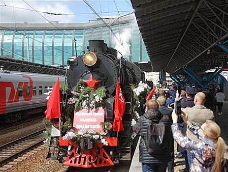 В Самару приехал Паровоз Победы