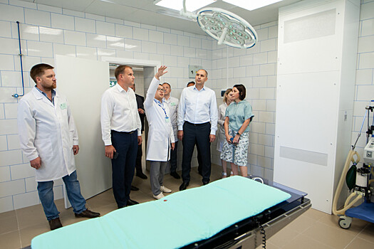 Губернатор Оренбуржья открыл больницу в Абдулино после ремонта