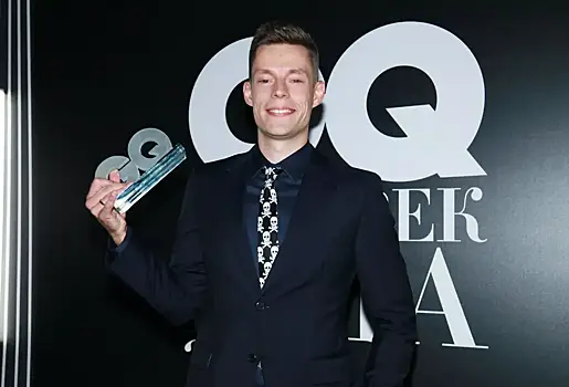 Компания Дудя* заработала почти в два раза меньше после его отъезда из России