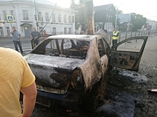 В результате страшной аварии в Костроме в машине при пожаре погиб мужчина
