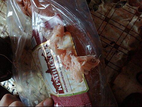 Саратовец купил мордовскую колбасу с пластиком внутри