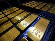 Мировые центробанки скупили рекордные объемы золота