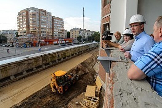 Владислав Шапша посетил строительную площадку Двора спорта в Калуге