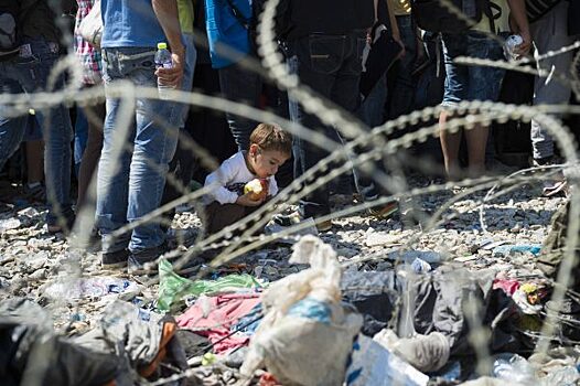 Нелегальные мигранты на греко-македонской границе